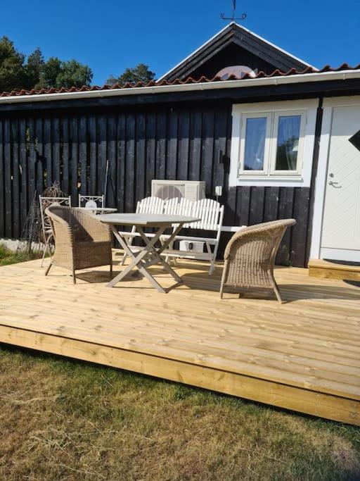 Foertjusande Gaesthus Med Parkering Fjällbacka Exteriör bild